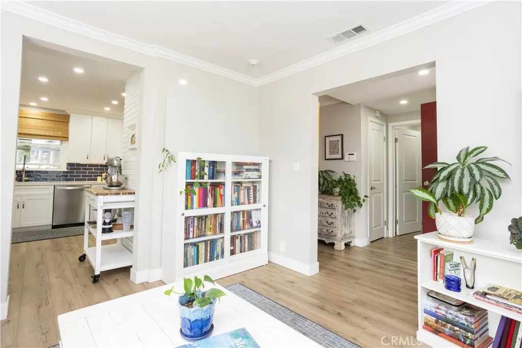 119 N Annin, Fullerton, California 92831 home-pic-7